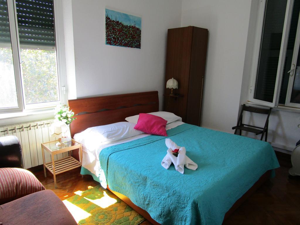 Hotel Guesthouse Massena Genoa Phòng bức ảnh